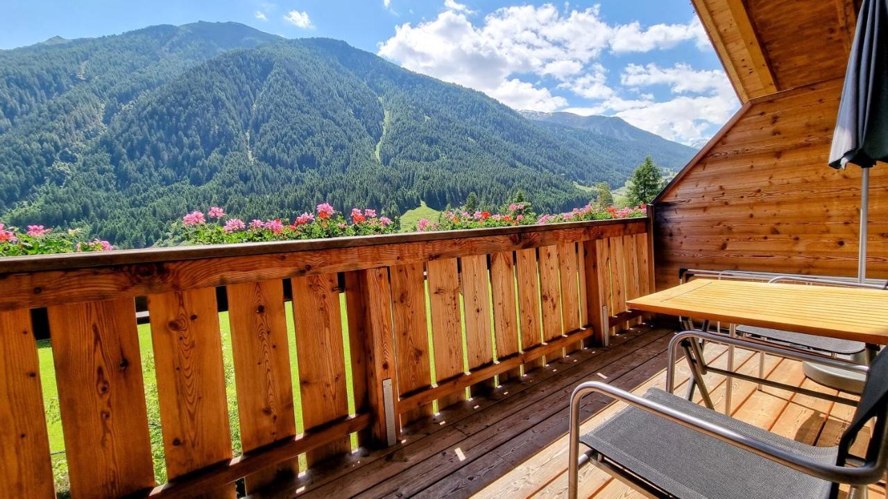 Gaestehaus Landhaus Tyrol Gries im Sellrain Exterior photo