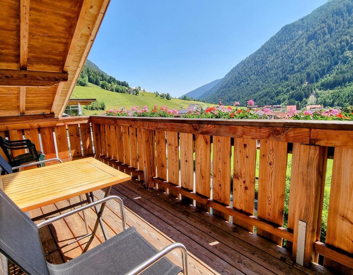Gaestehaus Landhaus Tyrol Gries im Sellrain Exterior photo