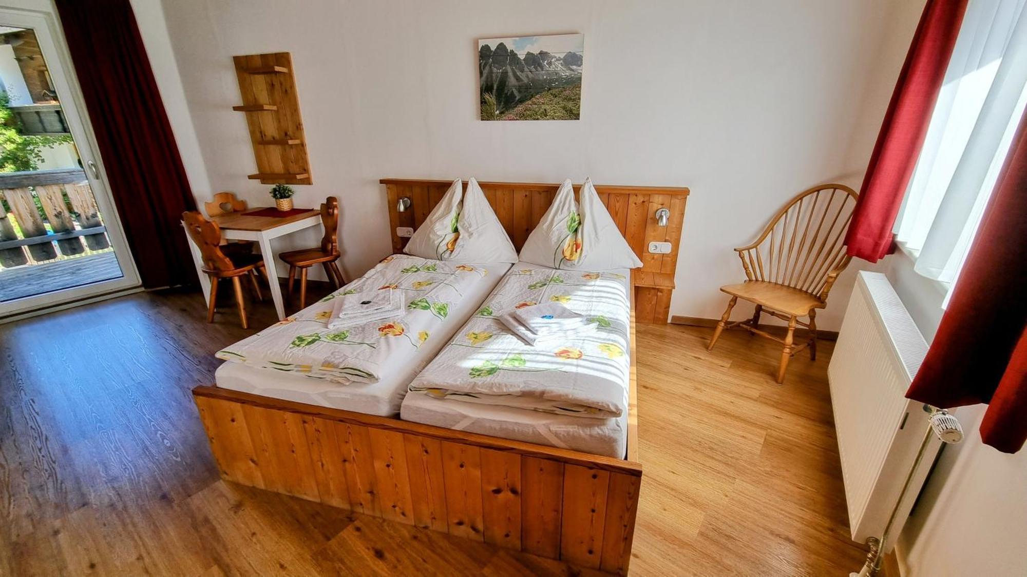 Gaestehaus Landhaus Tyrol Gries im Sellrain Exterior photo