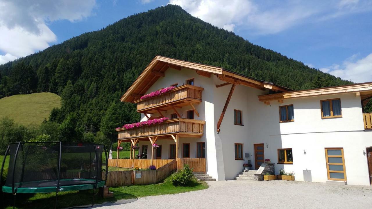 Gaestehaus Landhaus Tyrol Gries im Sellrain Exterior photo